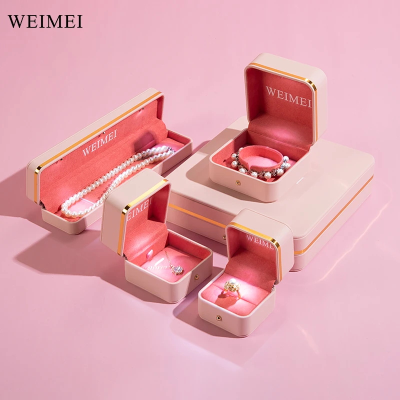 WEIMEI Luxury Pink Boxes Jewelry Ring Necklace Custom LED Pu Leather Packing Jewelry Set Box with Logo Engagement