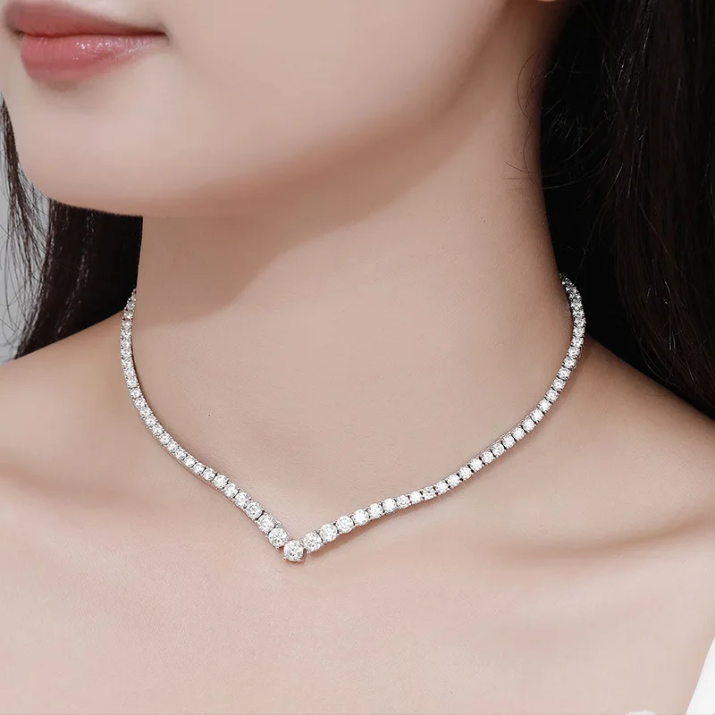 Vvs d color gra сертификат новый женский дизайн роскошный 925 стерлингового серебра 0 1-0 5 карат колье с V-образным