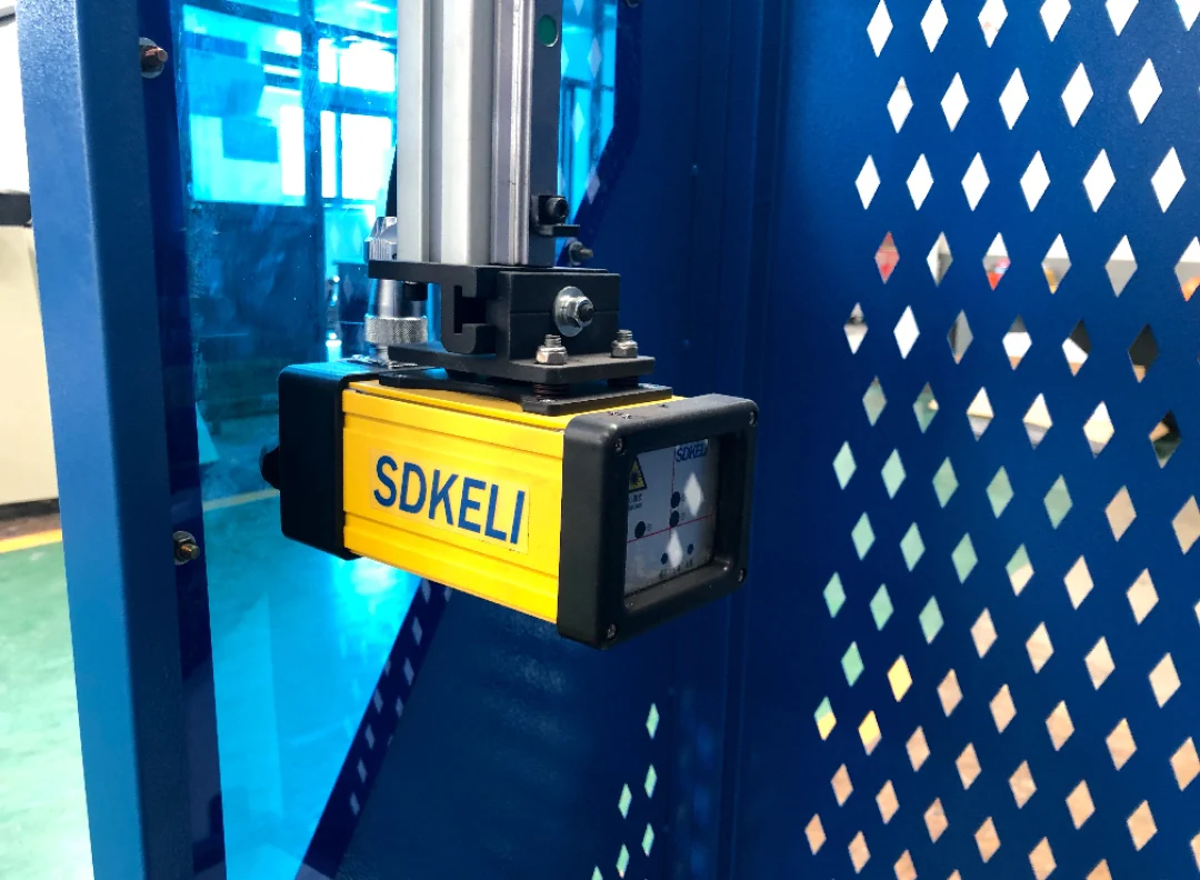 CNC mini press brake: lower gear bending machine, direct production, 3200mm hydraulic press brake