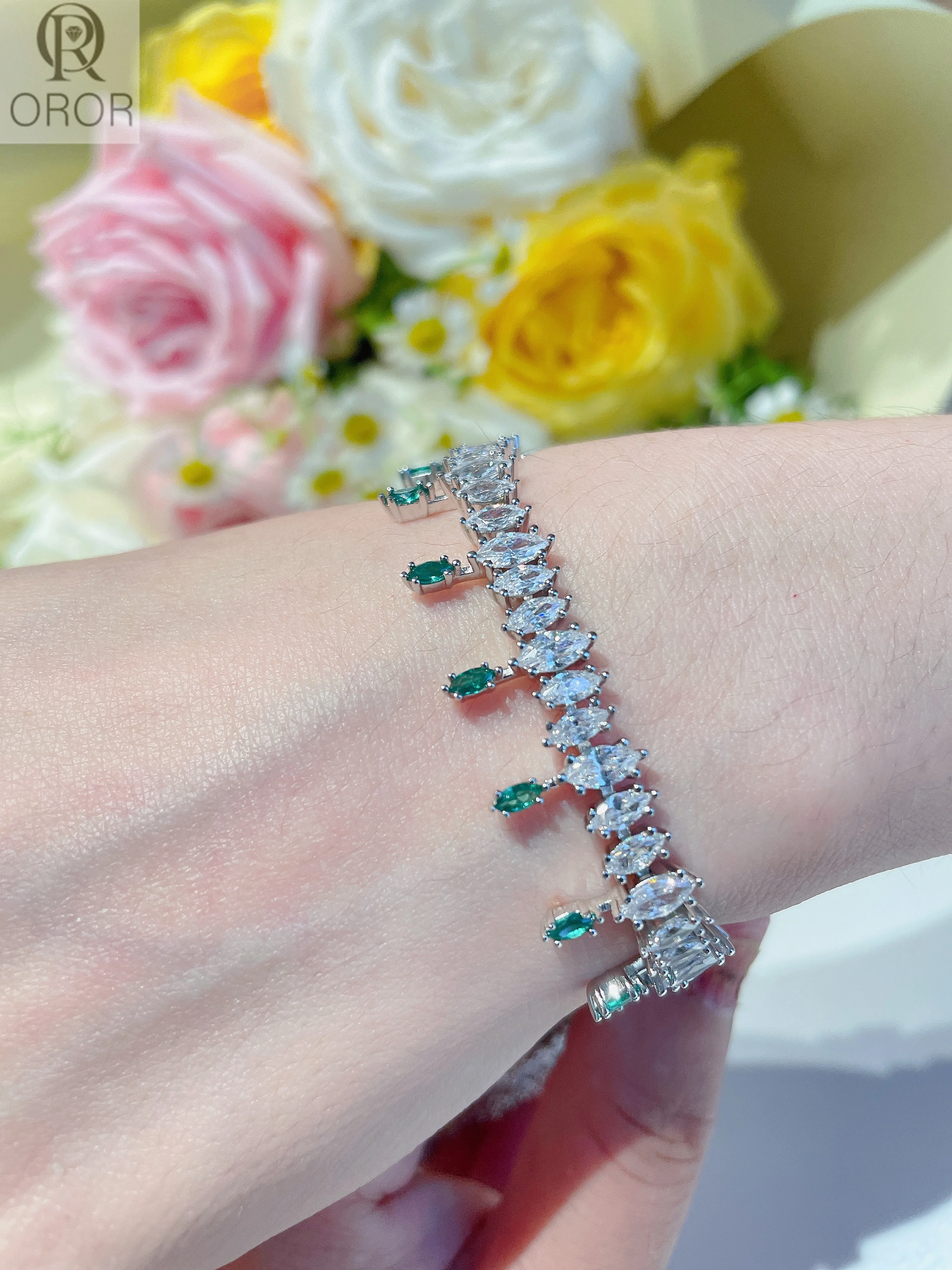 New Style Hollow-out S925 silver full diamond luxury horse-eye necklace  Zircon Collarbone chain Pendant Bracelet Jewelry Set