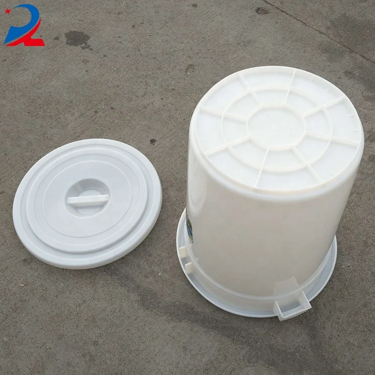 Wholesale price small white plastic buckets drums plastic containers