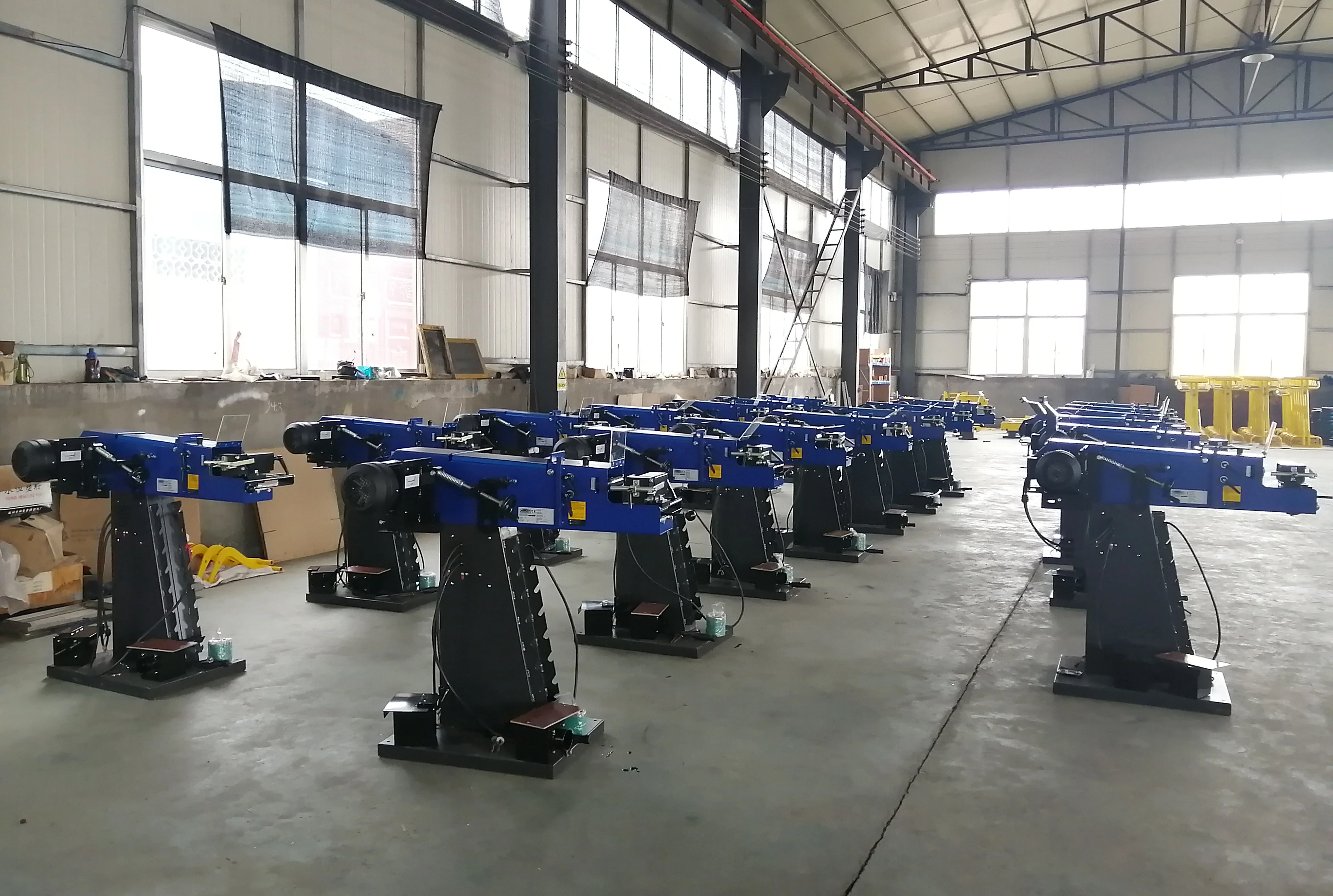 single phase motor type tube notcher pipe notching machine with metal deburring belt