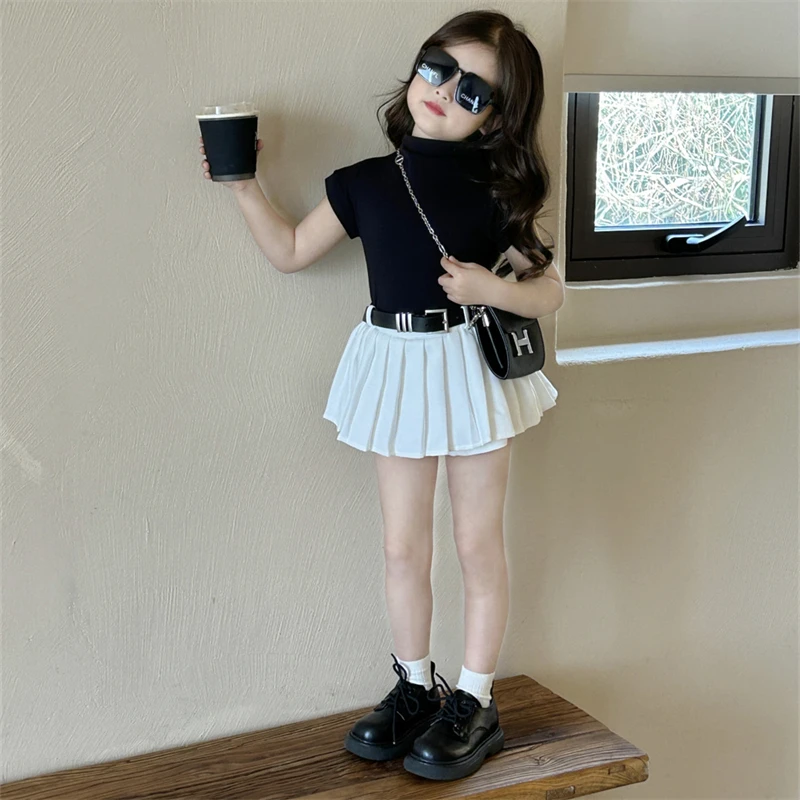 2024 весенне-летние модные комплекты одежды для девочек, черная футболка, белая плиссированная юбка с поясом, летние костюмы принцессы из 3 предметов