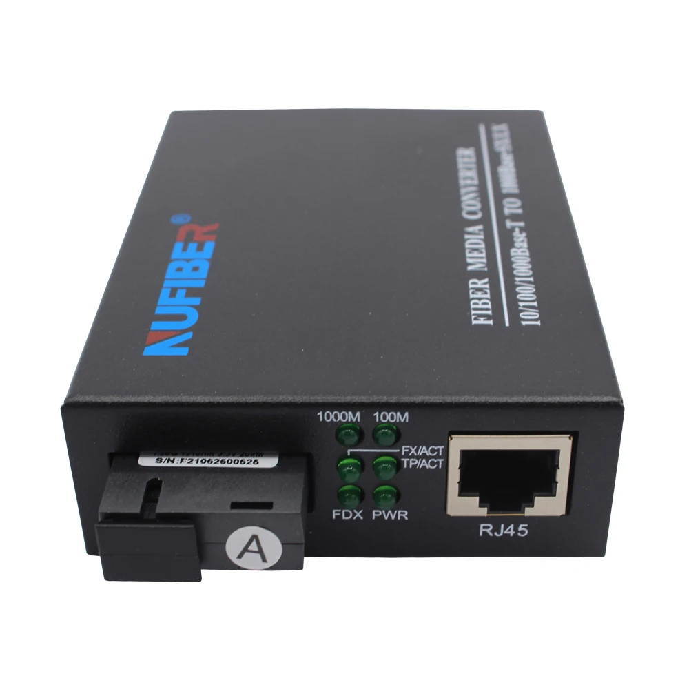 Single fiber SM Tx1550nm/Rx1310nm 20KM SC OEM 1*10/100/1000Base-Tx to 1*1000Base-FX Media Converter  Fiber Optic Equipment