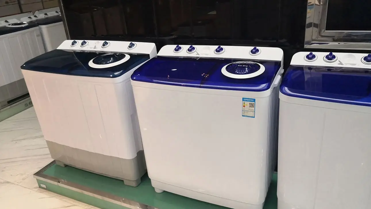 New and fashionable right price plastic bule color washing mini machine with spin dry for baby