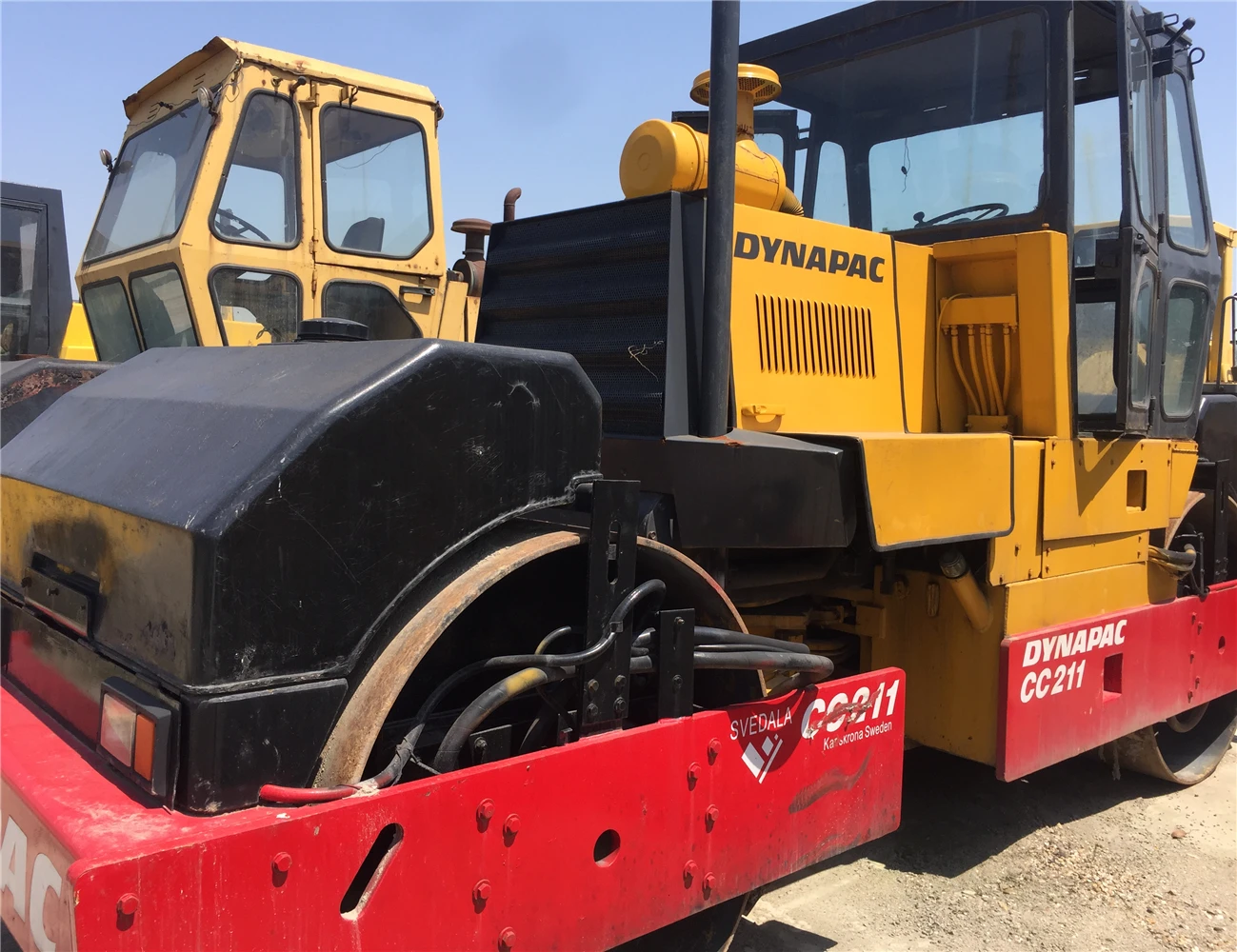 Used secondhand Dynapac Roader Roller CC211CA30D CA251D CA25D For sale with good performance and good condition