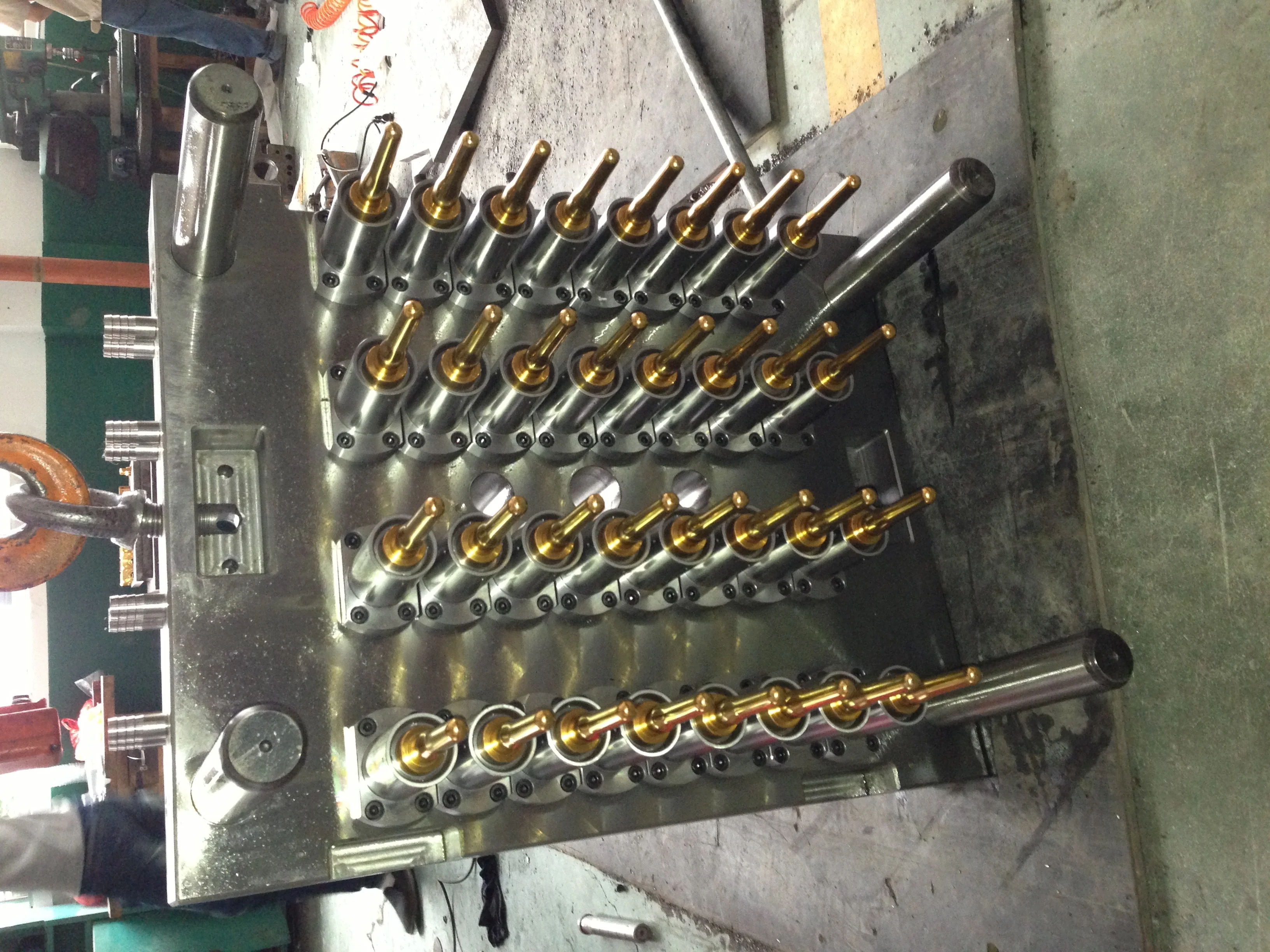 
Hot products to sell online 32 cavities preform injection mould stainless steel mold preform mould 