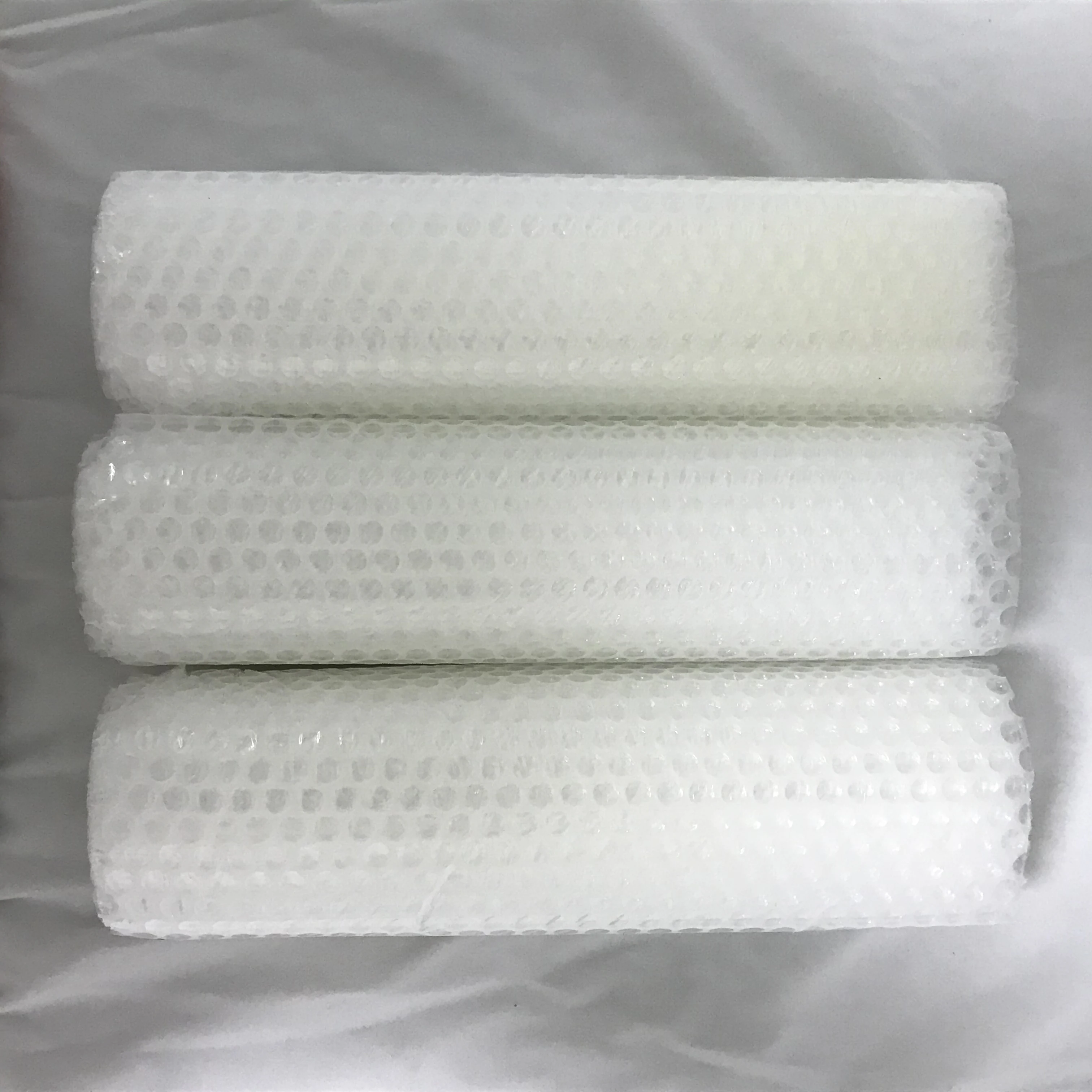 OXO Biodegradable Bubble Wrap Roll for Cushioning and Moving
