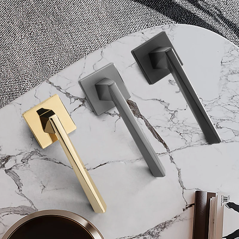 Modern Luxury Gold Zinc Alloy Door Lever Handle Lock Set Indoor Passage Lock Handle Room Wooden Door Lock for Interior Doors