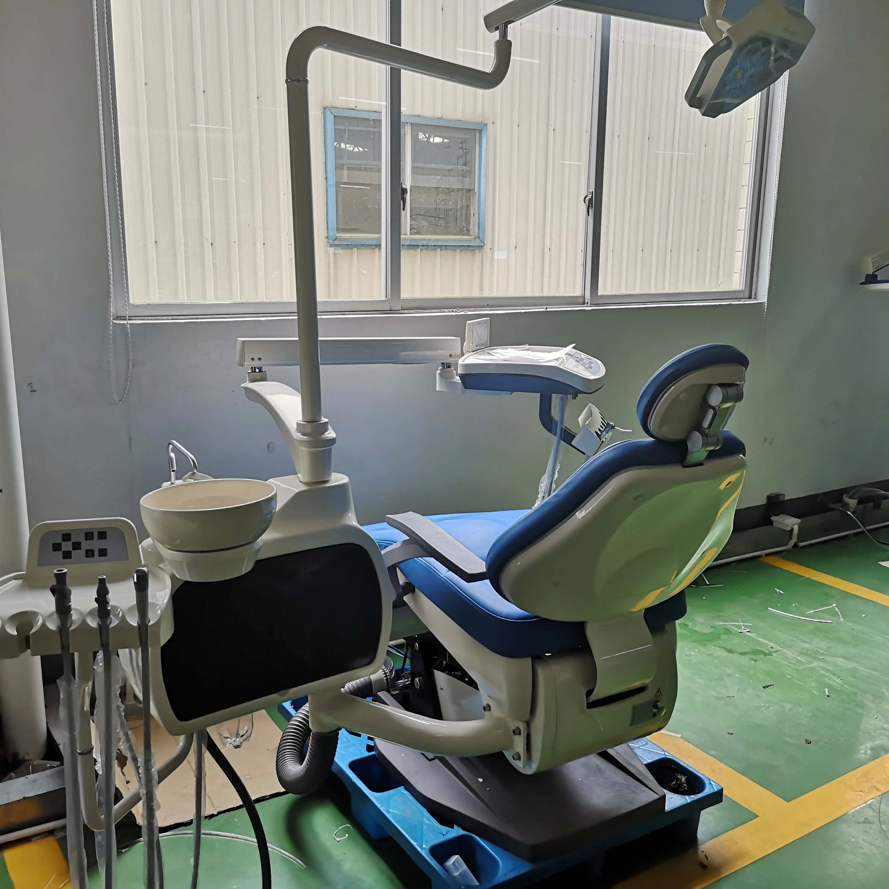 multi-founctional dental unit Latest Luxury Dentist Dental Chair with American Pipe FN-DU3 dental chair Korea