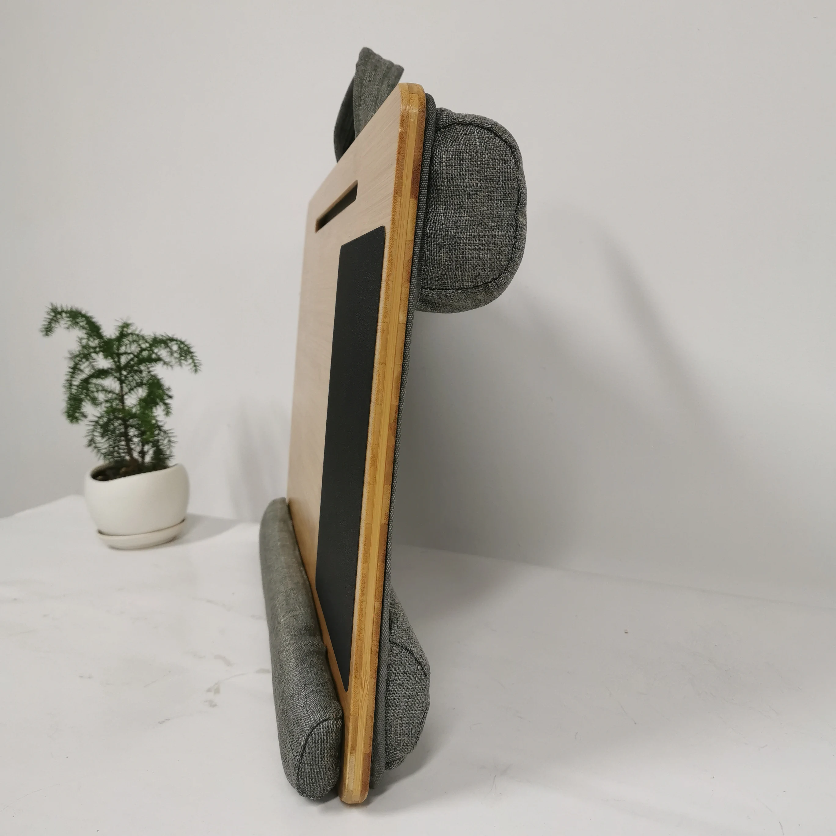 China Factory Wholesale Eco-Friendly bamboo Lap Desk Laptop Lap Tray with Pillow with Mouse Pad Mat Phone Holder