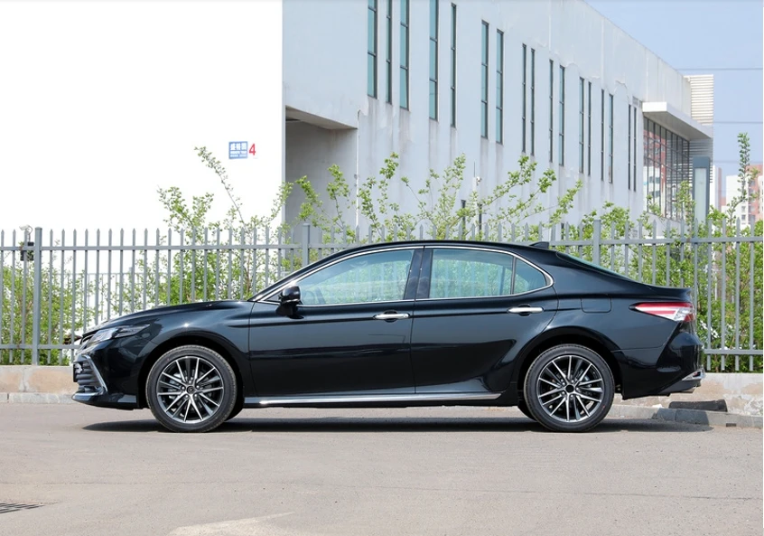 Подержанный автомобиль Toyota Camry 2019 2 5G Роскошная серия 25000 км