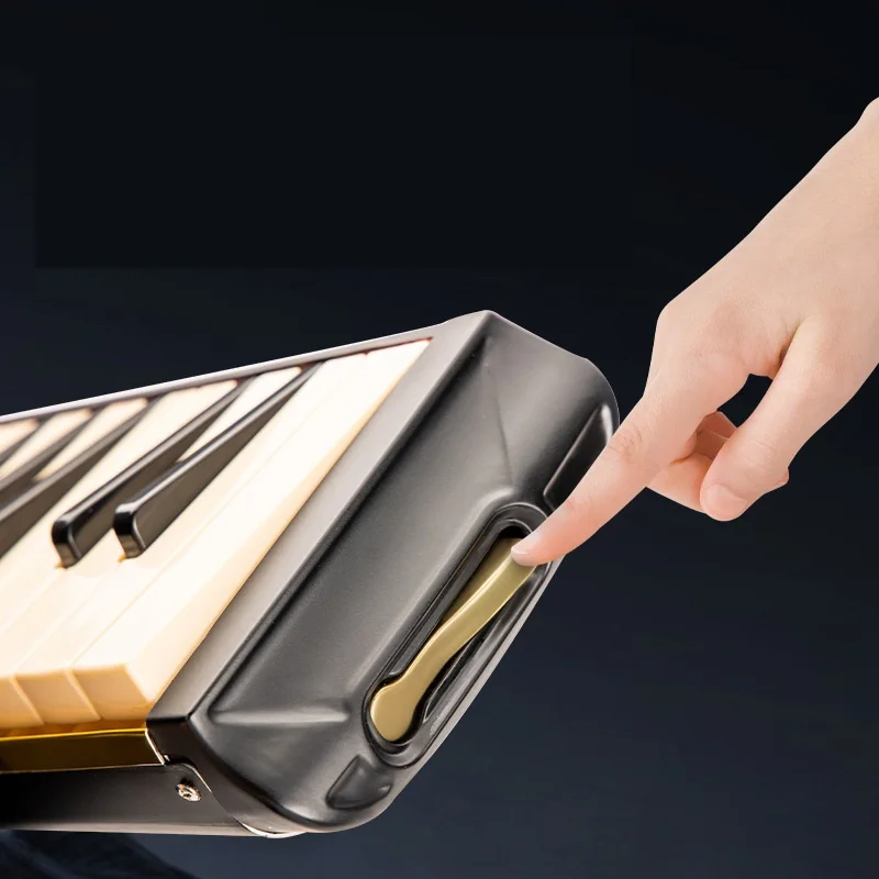 Wholesale high quality 37 key beginner professional wind instrument melodica