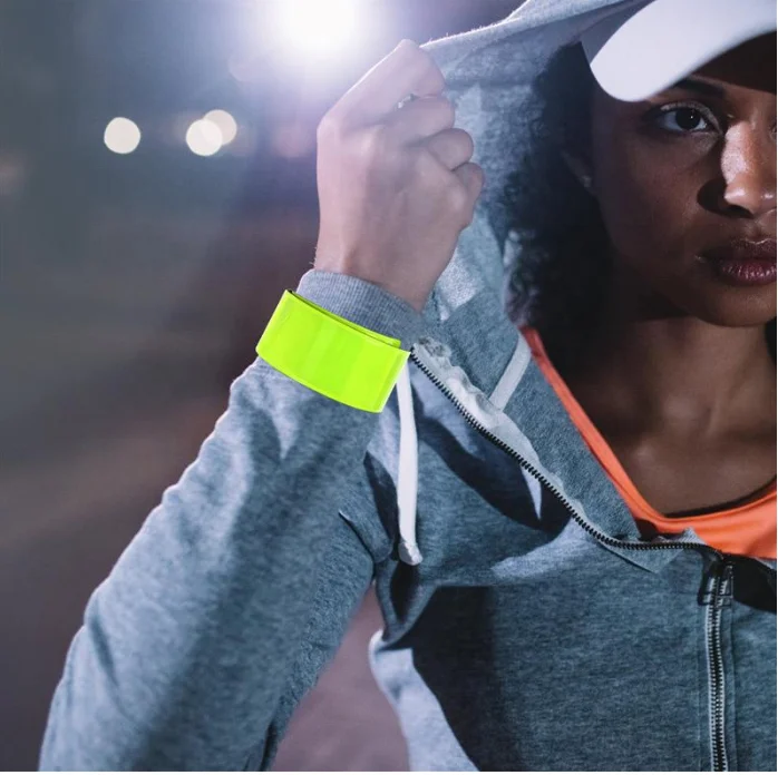 China supplier cheap plastic reflective arm band with custom logo