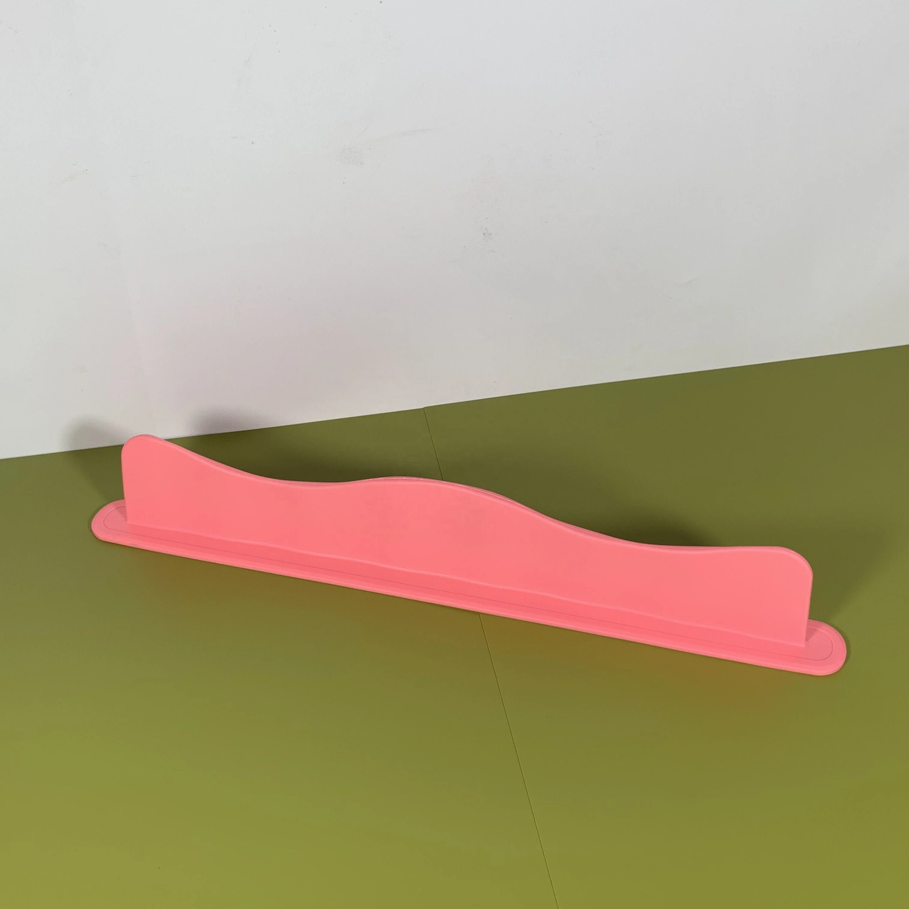 Sink splash guard silicone water guard for kitchen sink basin splash strong suction splatter guard