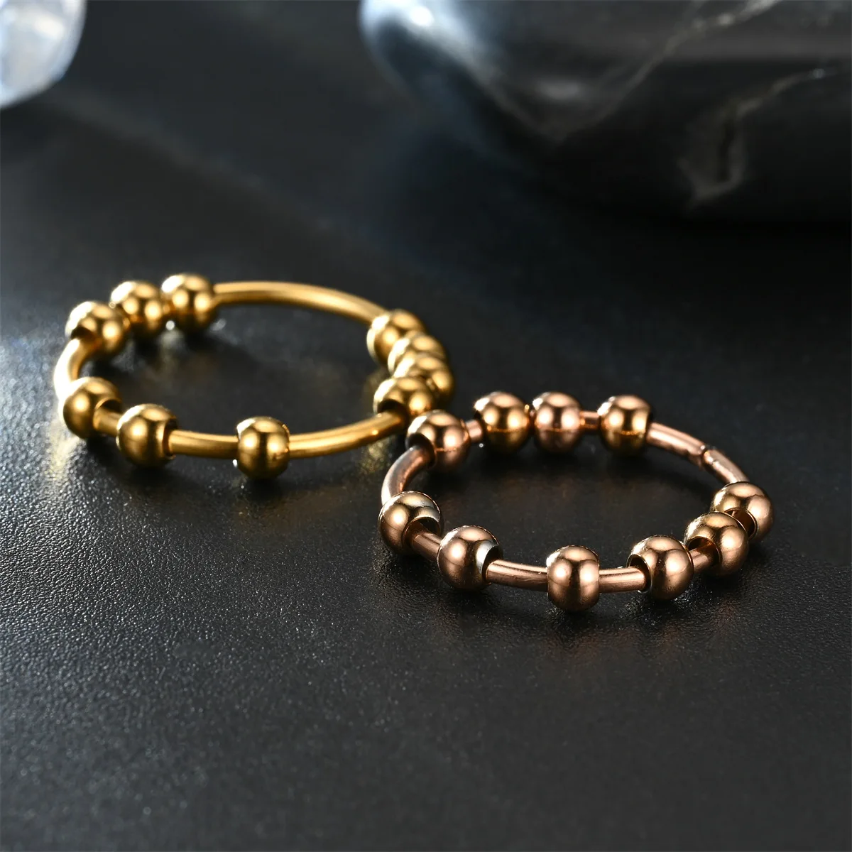2023 Creative Hot Selling Rotate Ball Tail Ring Jewelry Gifts Stainless Steel Fidget Anxiety Bead Spinner Rings for Women