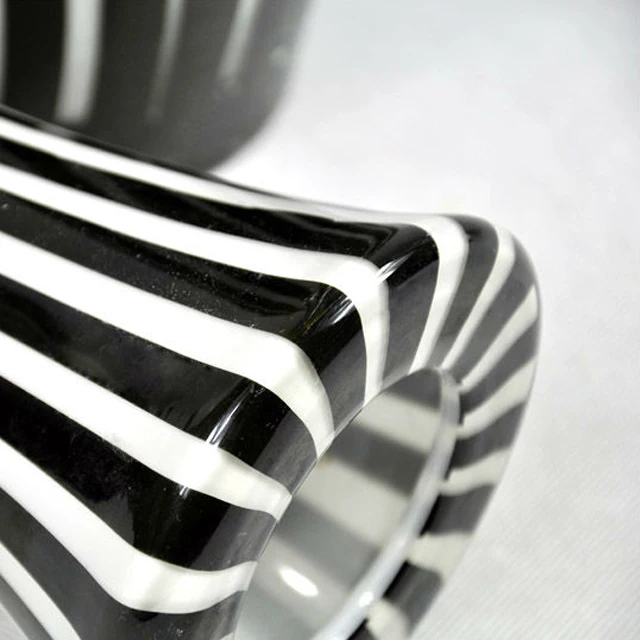 Tall black and white glass vases wholesale for restaurant