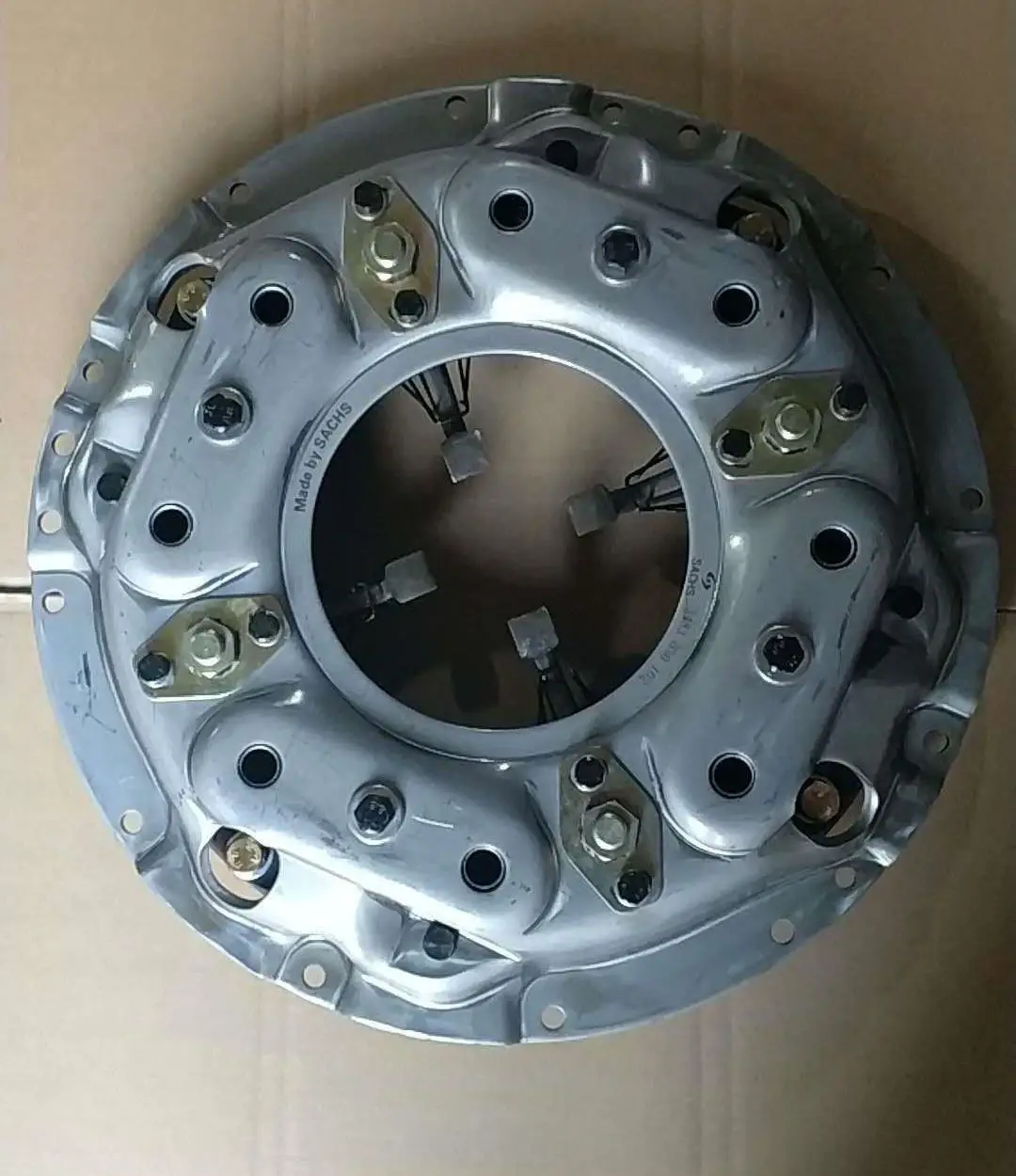 Heavy truck clutch disc 807733 51303010013 81303010719 china clutch factory