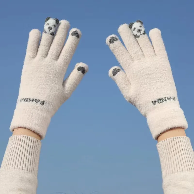 Вязаные зимние пушистые плюшевые варежки