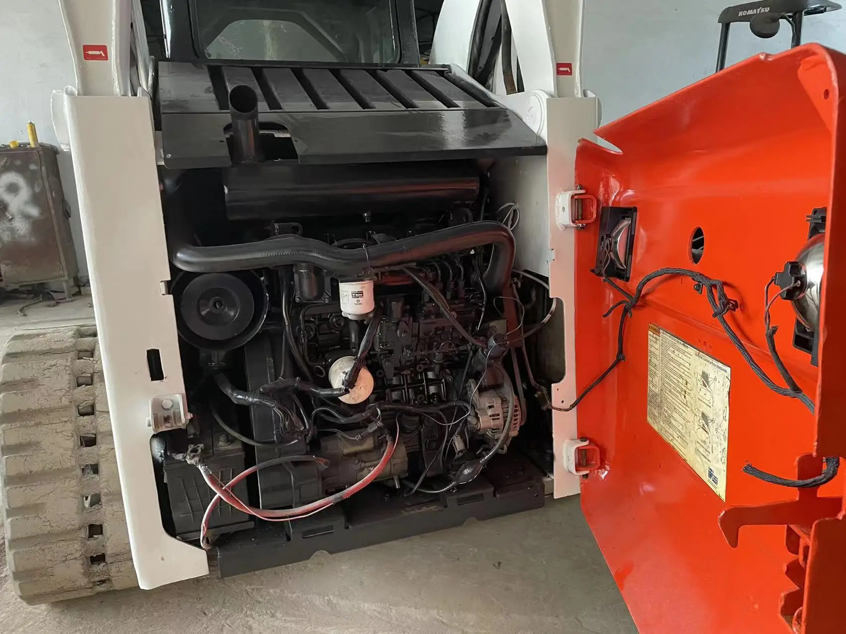 used T300 skid steer loader with  Tracks