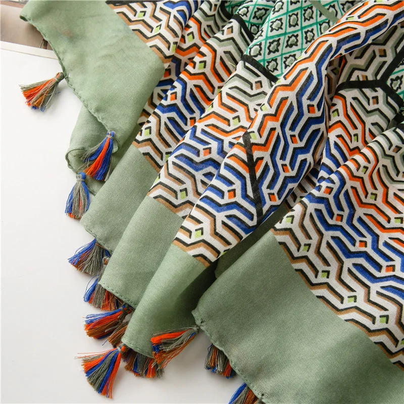 
2021 Summer Fashion Wholesale Women Scarf Beauty Soft Thin Flower Printed Long Lady Scarf 