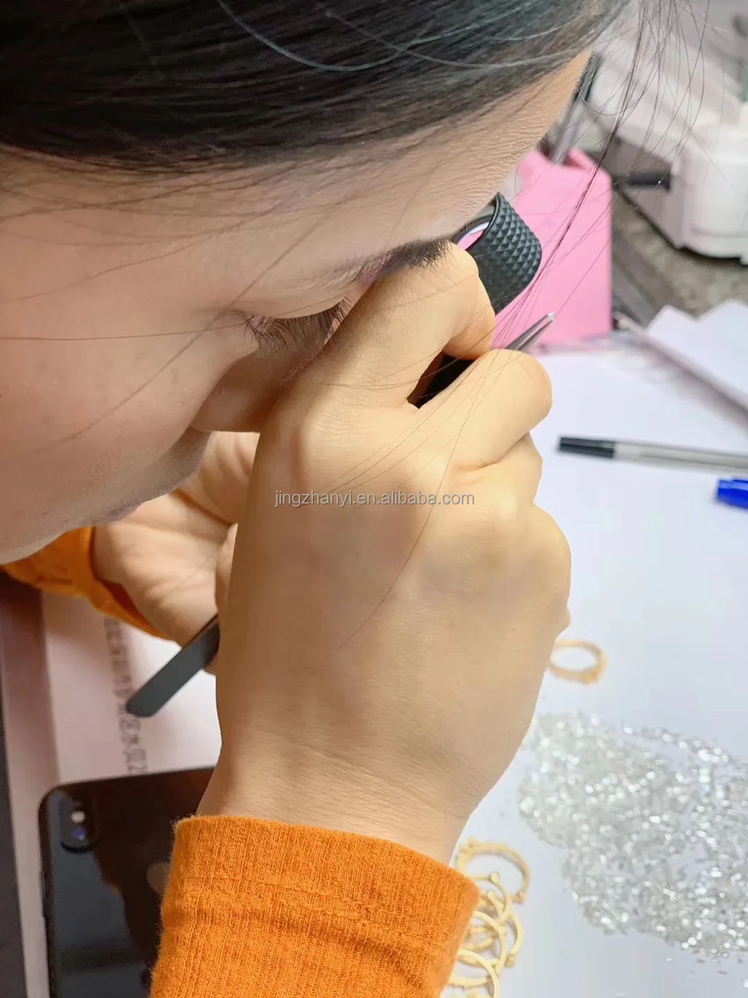 Best selling wedding rings around the world Classic engagement ring customization Real gold and diamond forever collection ring