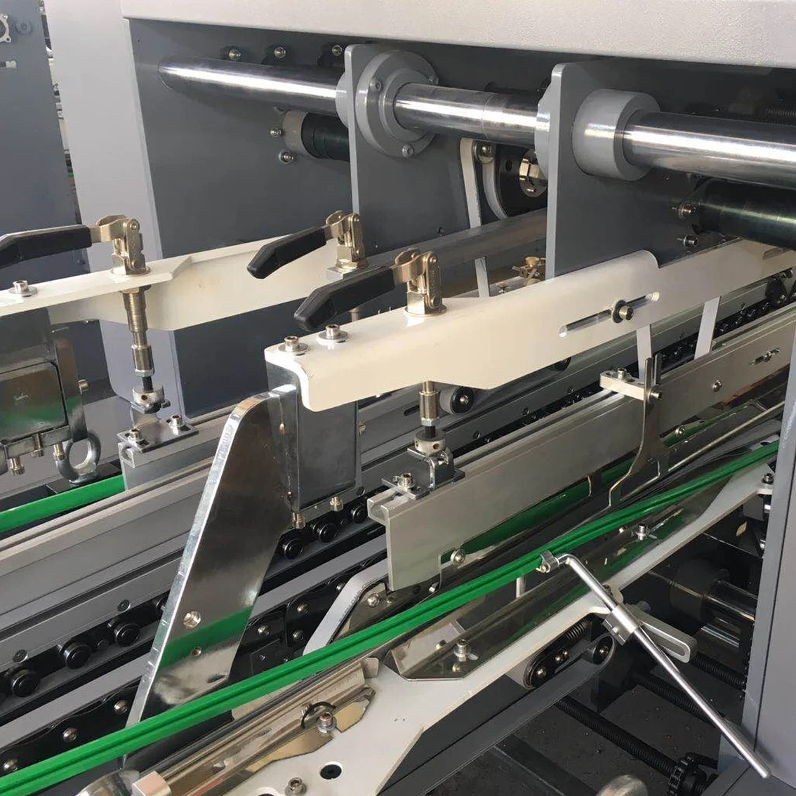 ZH-1100 Folding Gluing Machine Straight line-double side-lock bottom