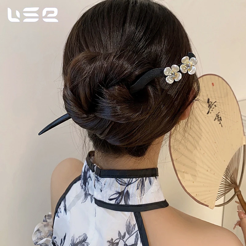 Chinese Style Vintage Simple Personalized Wood Hairpin with Flower Hair Accessories Wholesale for Women