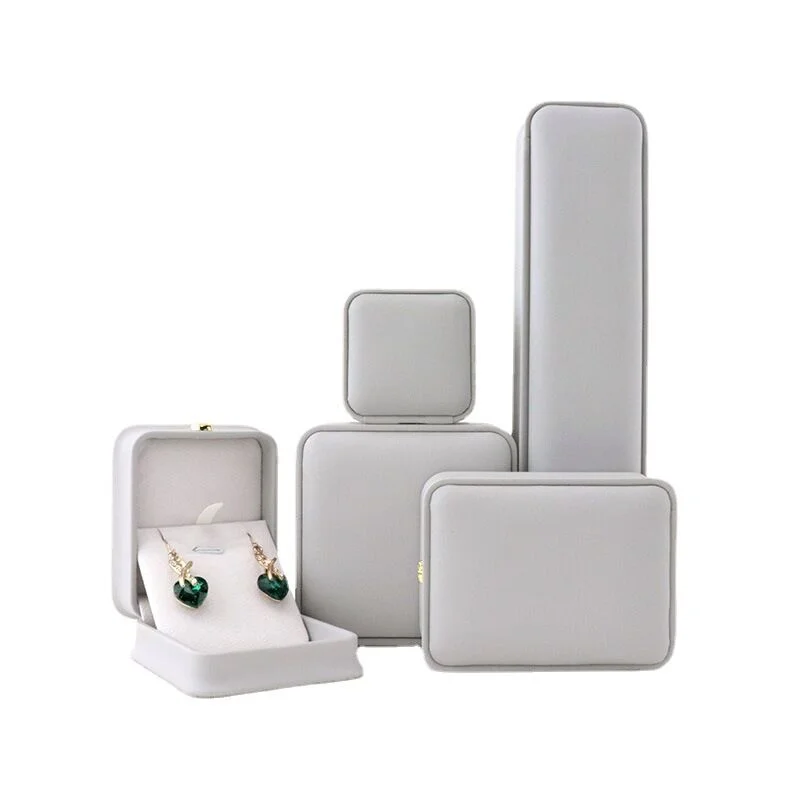 High-end Jewelry Box Jewelry Box Set Packaging with Logo Earring Bracelet Necklace Ring Leather White Jewelry Packing