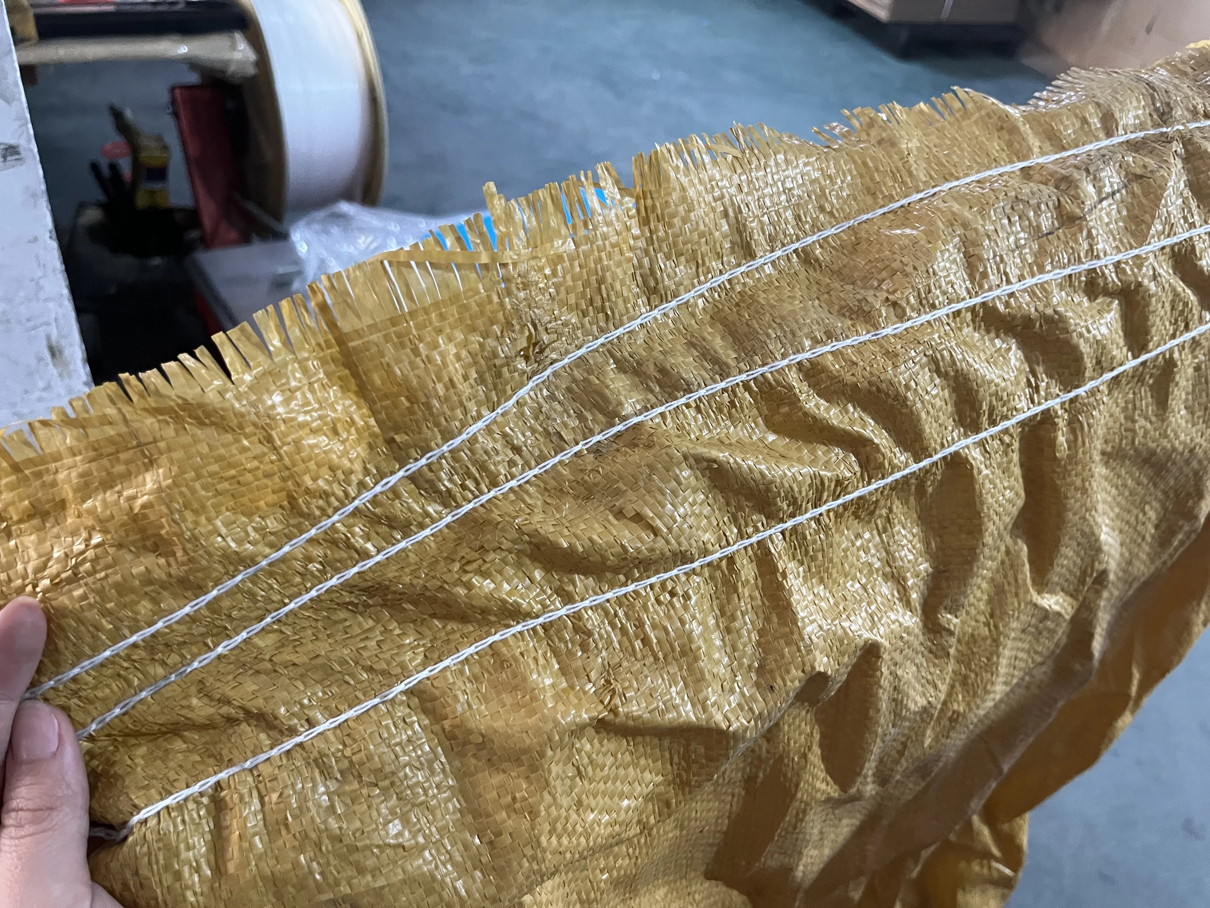 261-1A one thread Hot Sale Bag Closer Electric sewing Machine