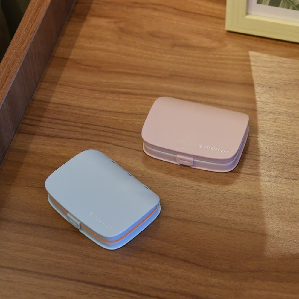 Portable Plastic Weekly Pill Organizer Case plastic pill box for Medicine Containers Wholesale PP Material