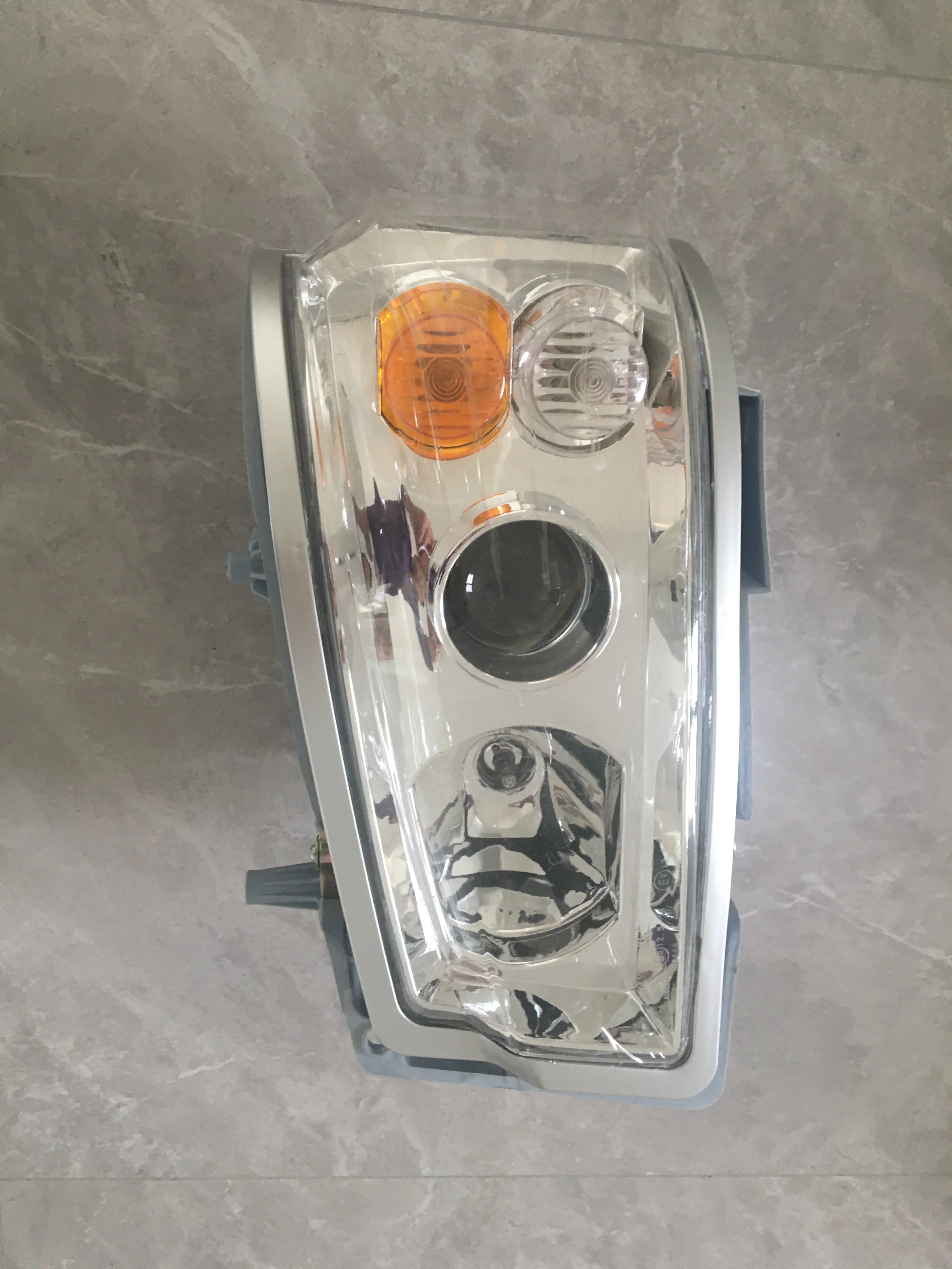 wg9716720001 SINOTRUK HOWO truck spare parts HOWO truck parts cabin HOWO head lamp