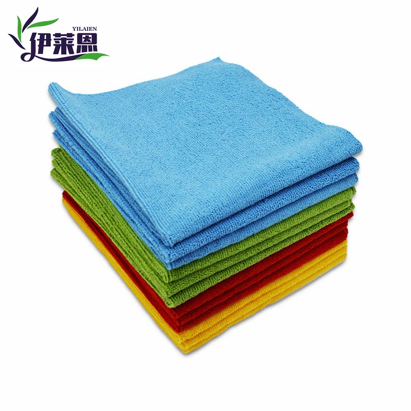 Полотенце из микрофибры для чистки автомобиля