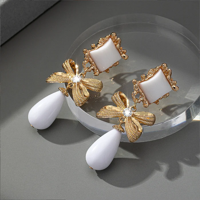 New Resin Vintage Black white Large resin Bow Water Drop Ear clip without ear hole Earrings for Women