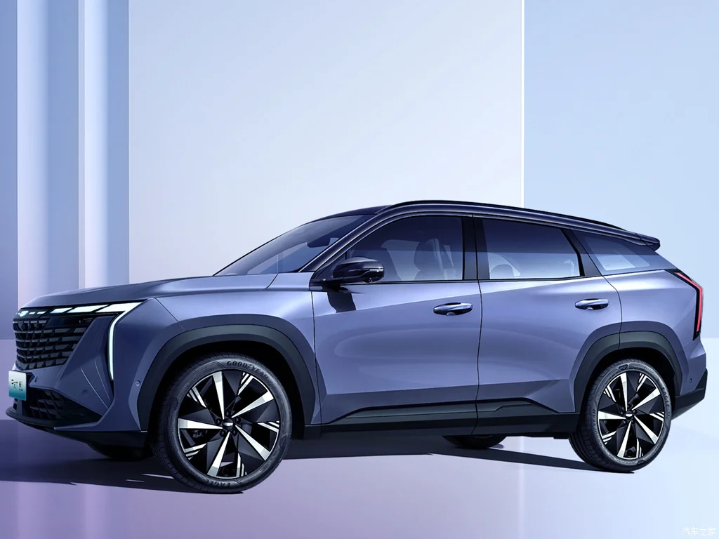 High Quality 2023 1.5t 181hp L4 Large Capacity Automobile Geely Atlas L Fuel Oil Auto