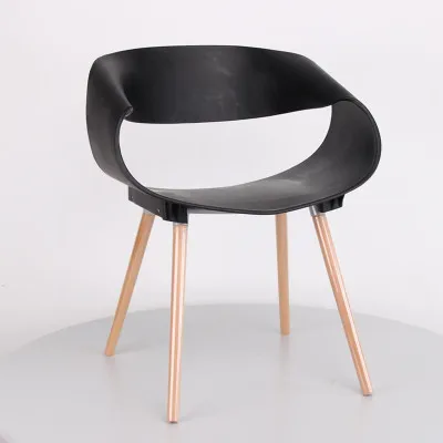 
stock Leisure commercial minimalist modern design PP dining room Plastic chairs with wooden legs for living room 