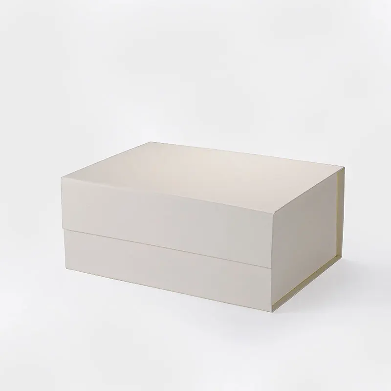 Wholesale in stock 2pcs elegant ivory bridesmaid proposal luxury magnetic collapsible gift boxes