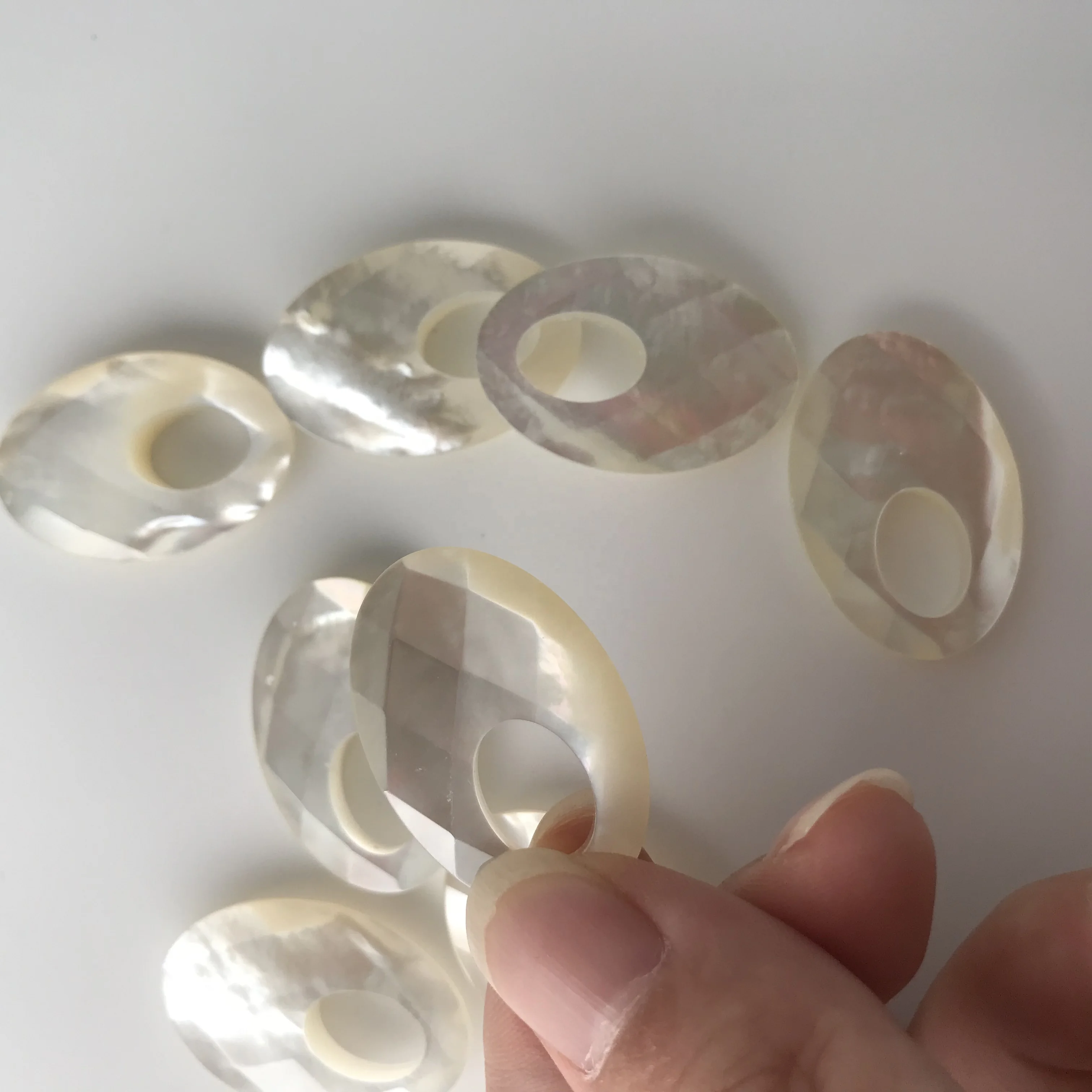 Natural White Mother Of Pearl Shell Charm Black MOP Shell Pendant for Jewelry Bracelet Necklace DIY