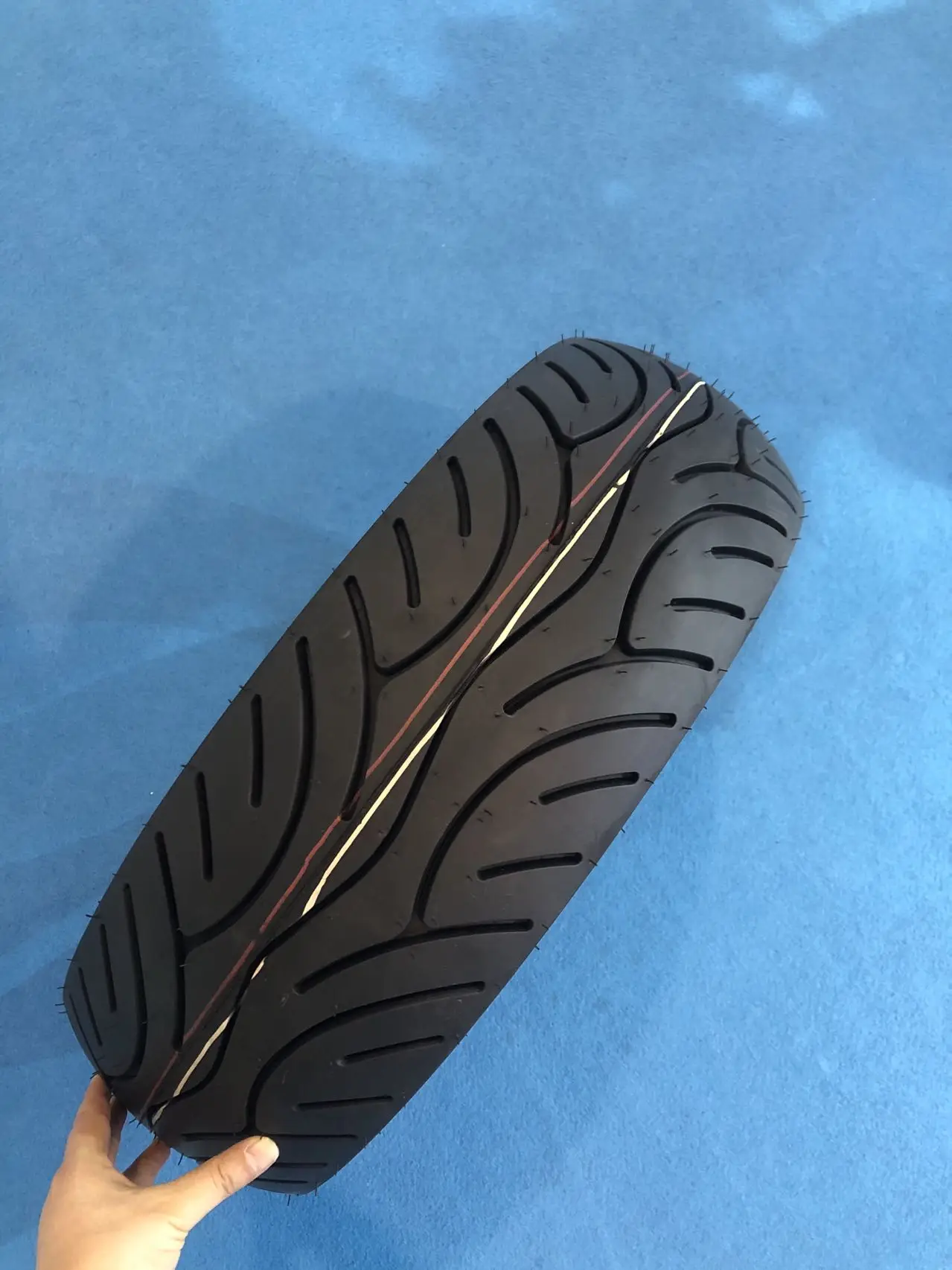 China Good quality motorcycle tyre 140x70x15 160x60x15 famous brand moto street tires