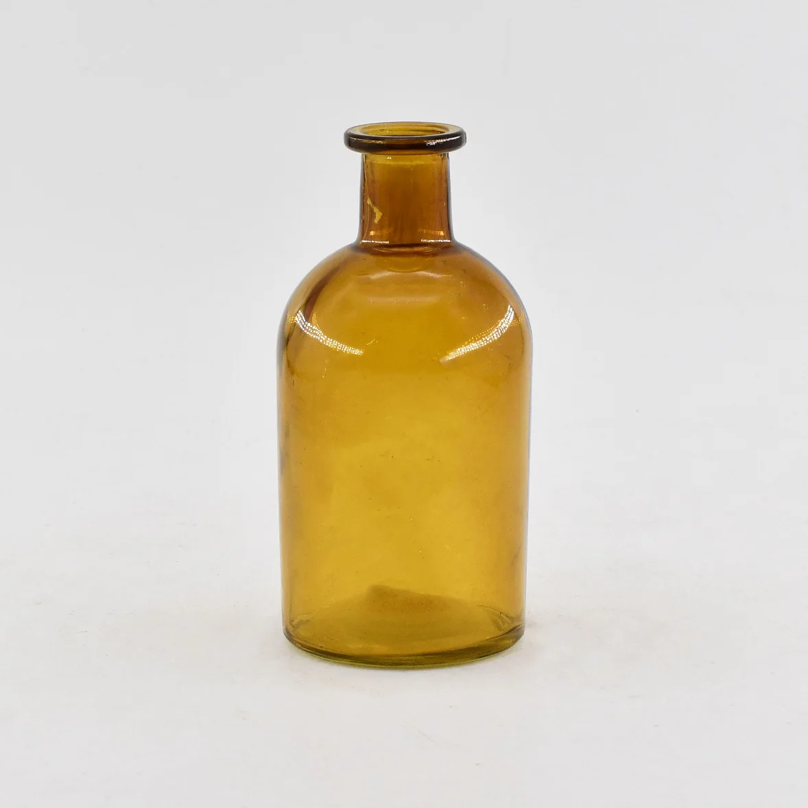 Wholesale 200ml Modern Unique Design Home Fragrance Diffuser Refill Fragrance Oil Clear Aroma Bottle With Cork