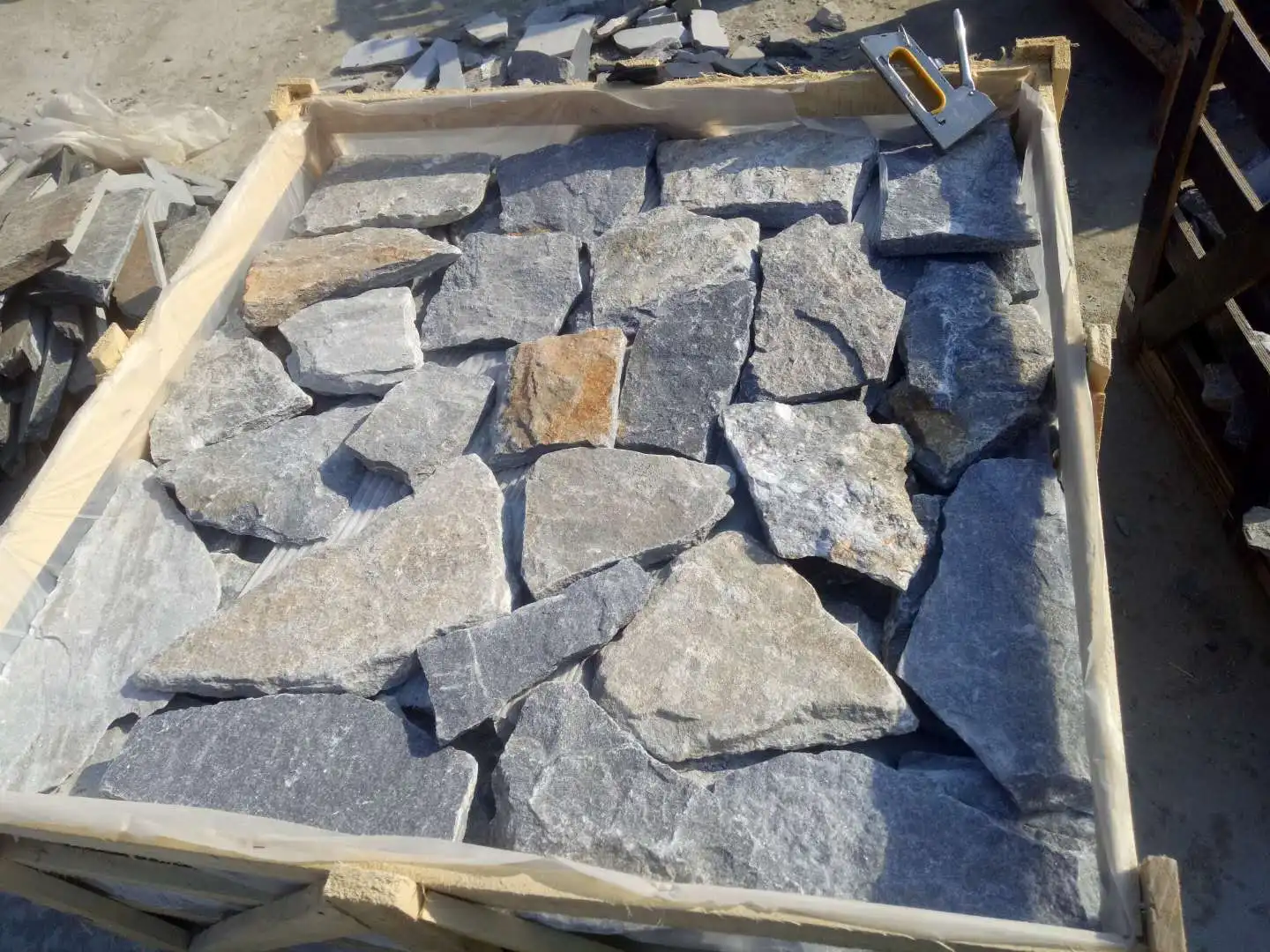 SHIHUI Hot Sales Natural Blue Quartzite Stone Wall Panels Dry Stack Stone Wall Cladding Stone Veneer Wall Cladding Exterior