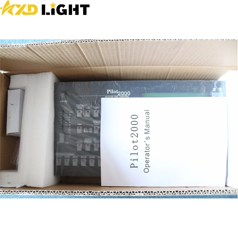 Pilot 2000 console for stage light moving head par cans wall washers effect lights dmx 512 controller mini dmx lighting control