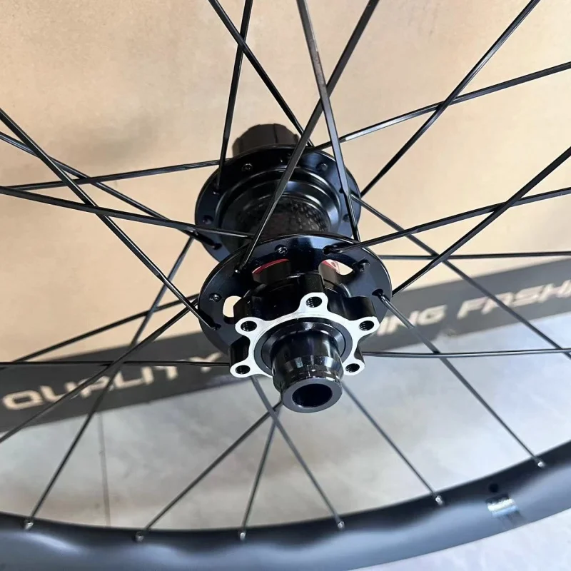 Twitter Road Bike Wavy Wheelset RETROSPEC Retrospec Carbon Fiber Wheel Disc Brake RS Four Peilin 700C Thru Axle Thru-Axel