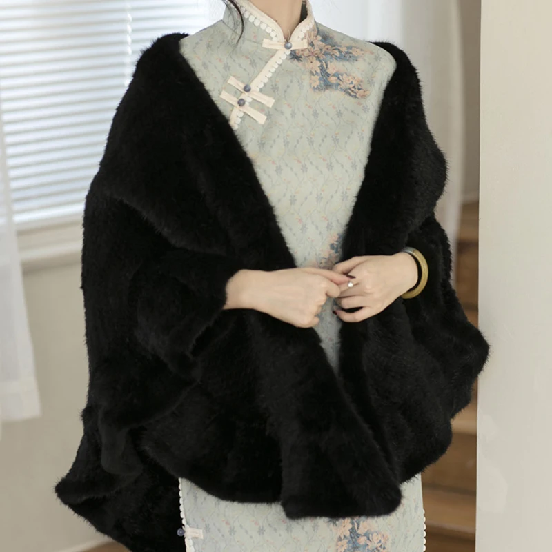 Luxury Handmade Fur Shawl Winter Womens Cape Wedding Decoration Shawl Mink Fur Ladies Women Clothing Casual OEM Spring OVERCOAT
