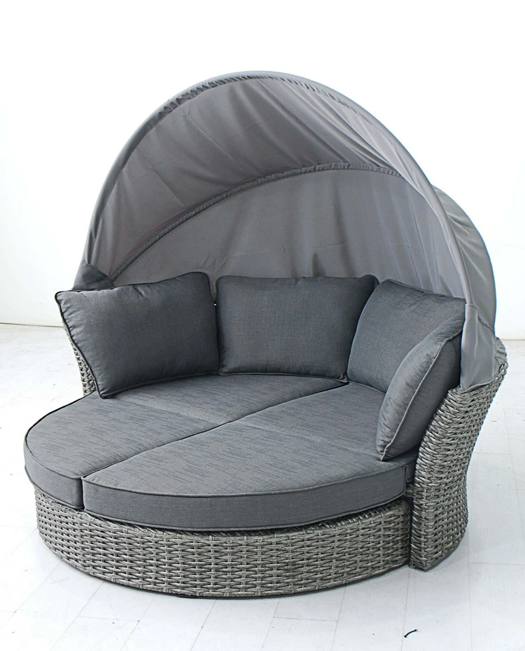 
2021 New Design Outdoor Fashion Rattan Furniture Patio Daybed Round Modern Sofa With Canopy 