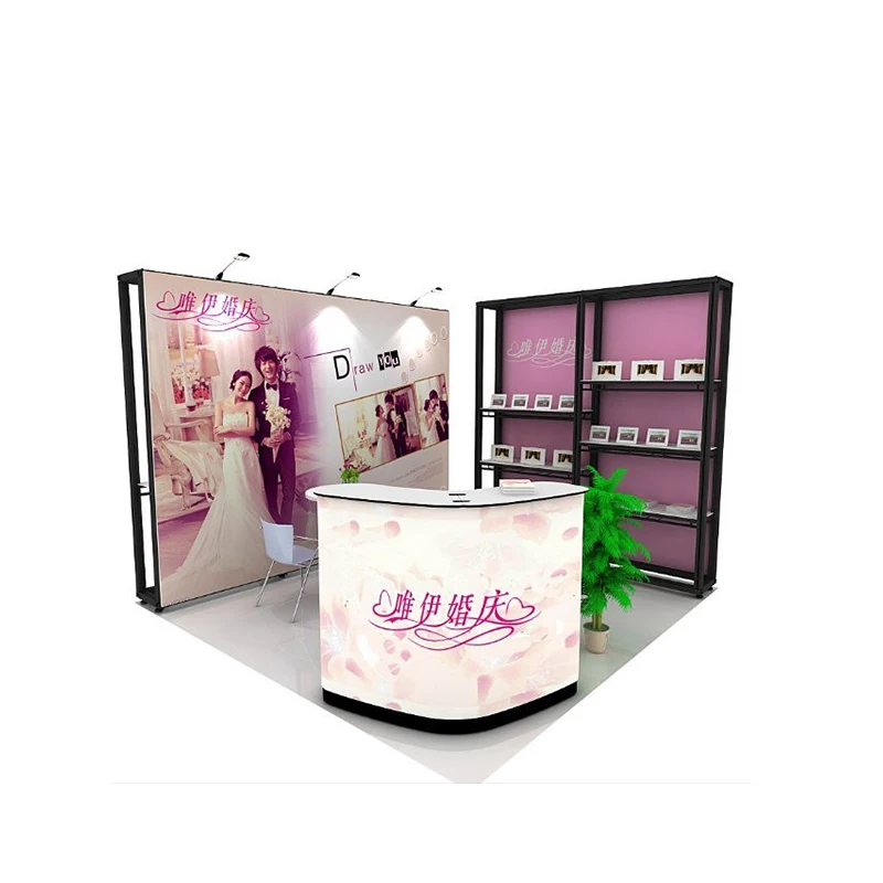 Aluminum custom modular trade show booth with graphic