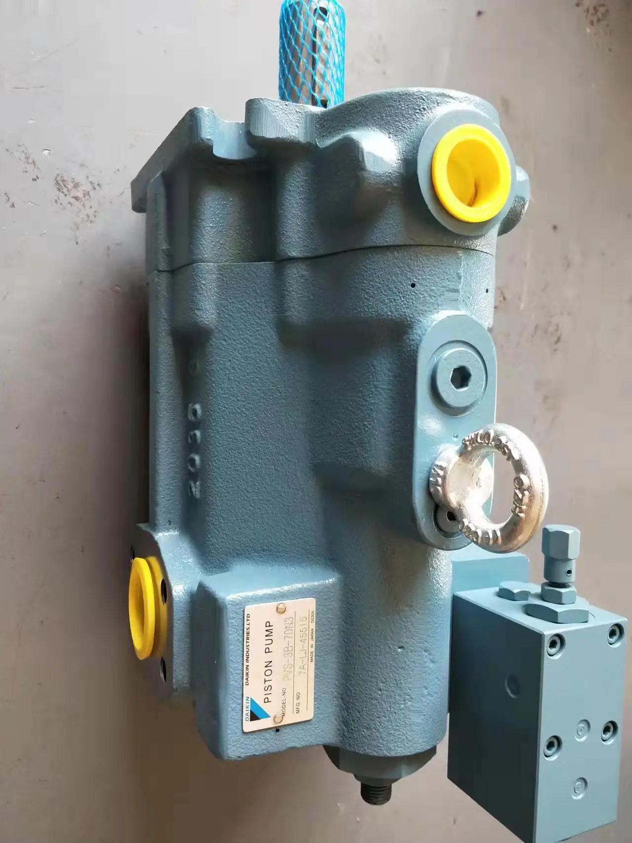 PVS-3B-70N3 hydraulic pump PVS-3B PVS-0B PVS-0A PVS-1B PVS-1A PVS-2B PVS-2A NA-CHI high pressure Hydraulic piston oil Pump