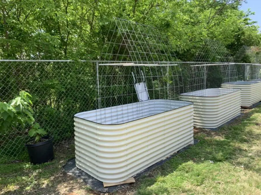 Ivory(Pearl White) Aluzinc Coated Modular Metal Raised Garden Bed Stainless Steel Planter Box 32' Tall