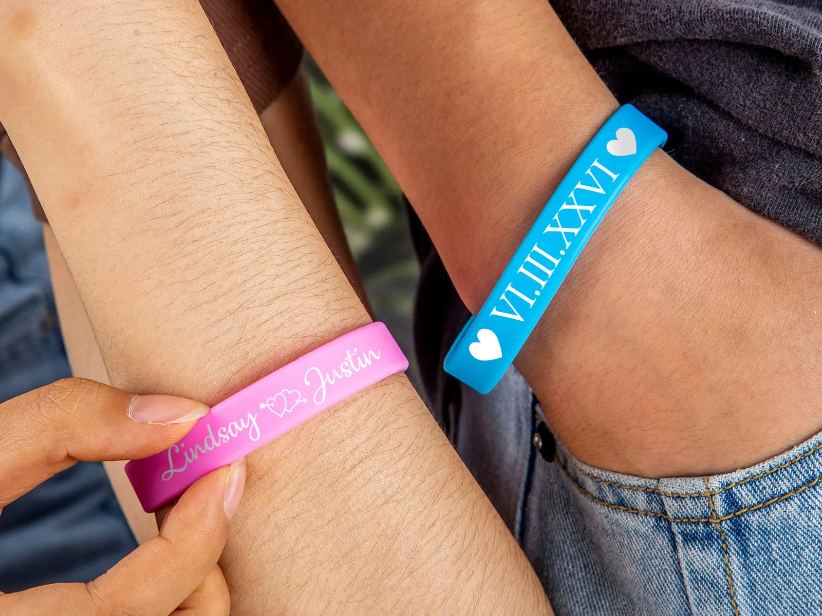 Custom silicone bracelet to make logo printing concave and convex color filling bracelet solid color silicone wristbands