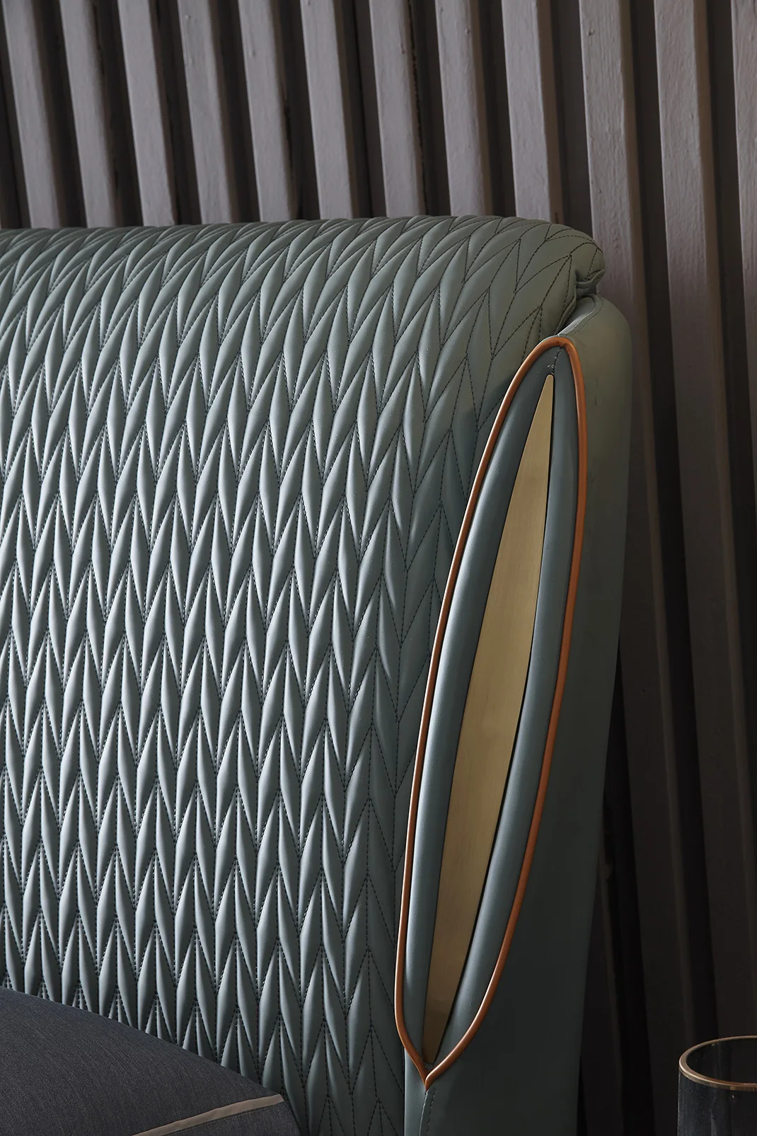 High Quality  modern style king size leather bed 1.8 m double bed for bedroom